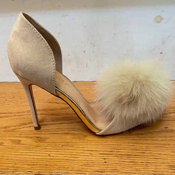 Nude Selina High Heel Stiletto with Rabbit Fur Pom Pom by Liliana Size 7.5 - Picture 1 of 5